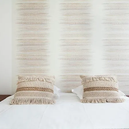 Plum Guide - The Fisherman Apartment Lissabon